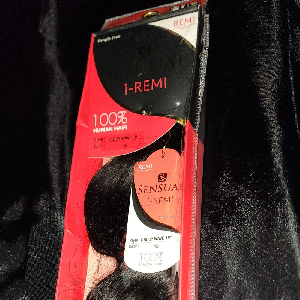 100% Human Hair I-Body Wave 16" - Color 1B